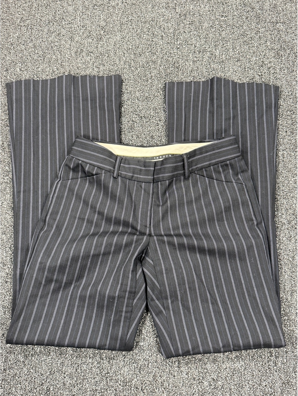 Theory Women's wool Pinstripe Dress Pants Size 2